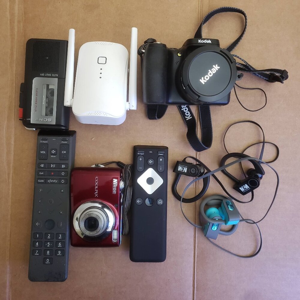 Random items from junk piles - As is